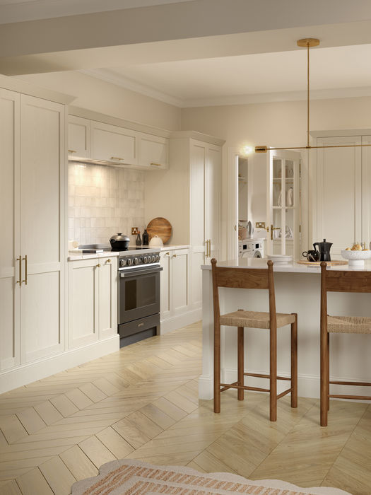 Newcombe kitchen in Taupe Grey by Potters Interiors in Gravesend.