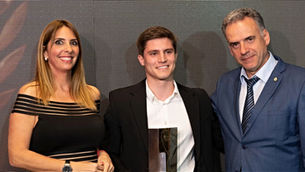 El Presidente Yamandú Orsi acompañó la segunda edición de los Premios Gonchi Rodríguez