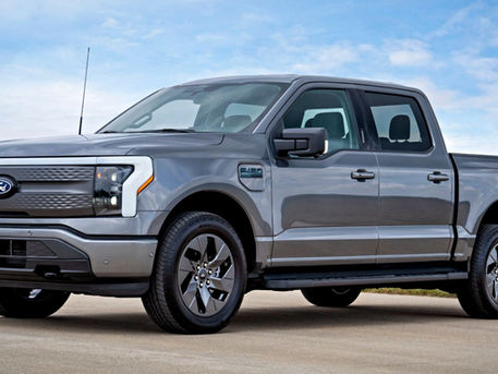 Trump anuncia que Japón retomará la importación de camionetas Ford F-150