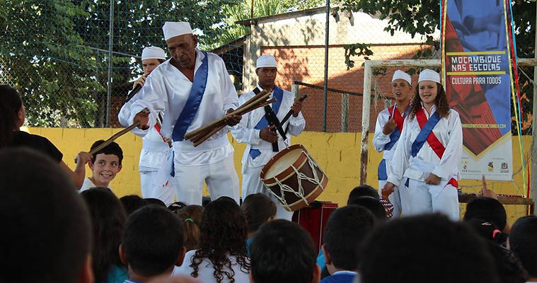 Moçabique nas escolas