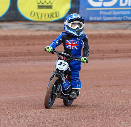 Cruz Bomber Harris to Open Kyle Howarths Testimonial Meeting at Owlerton Stadium
