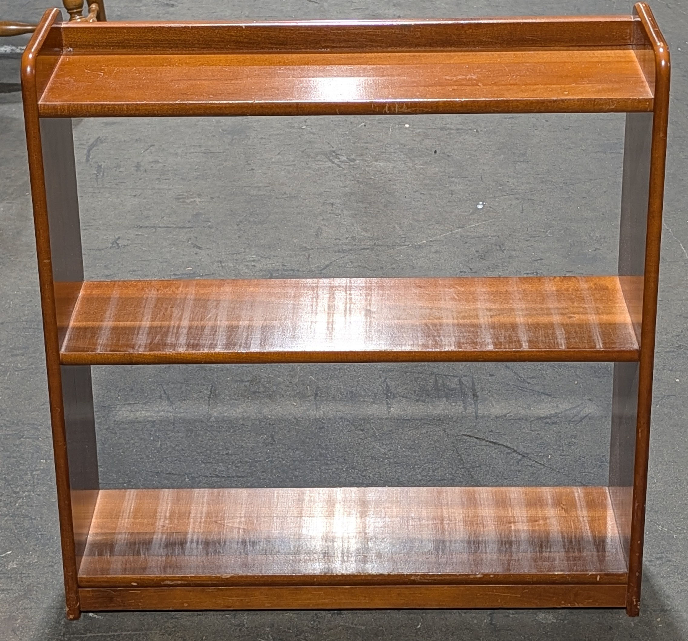 ST-CK- Compact Bookshelf 