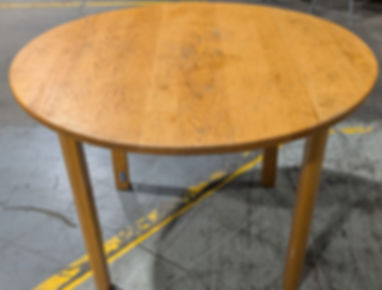 Case Dining Table 