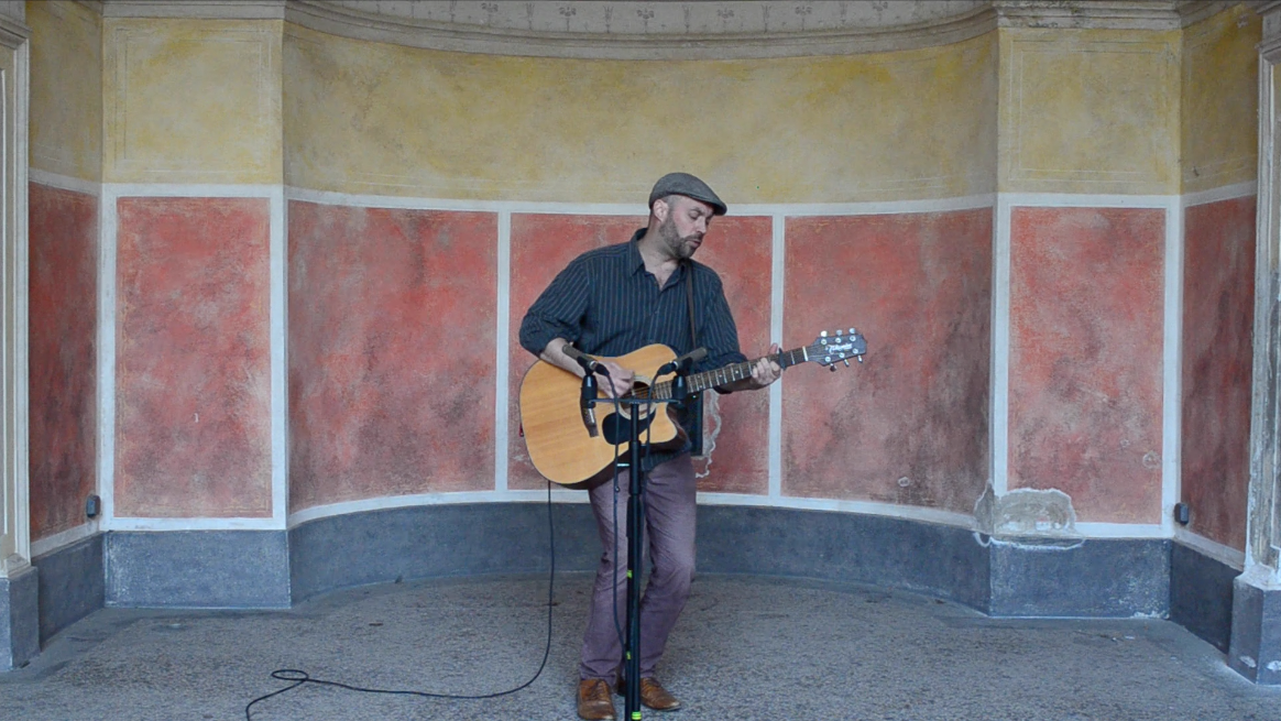 Alasdair Bouch in Prague