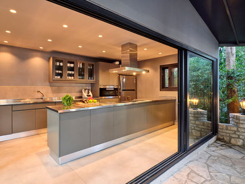 Fully equipped outdoor Kitchen