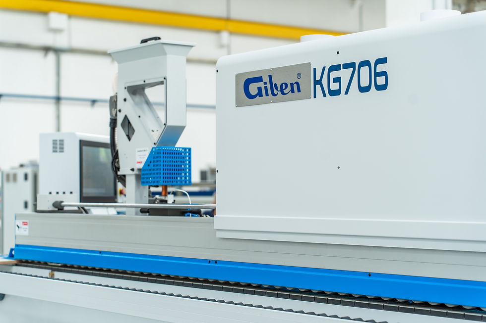 Miniatura: Detalhe da Coladeira de fita de borda KG 706