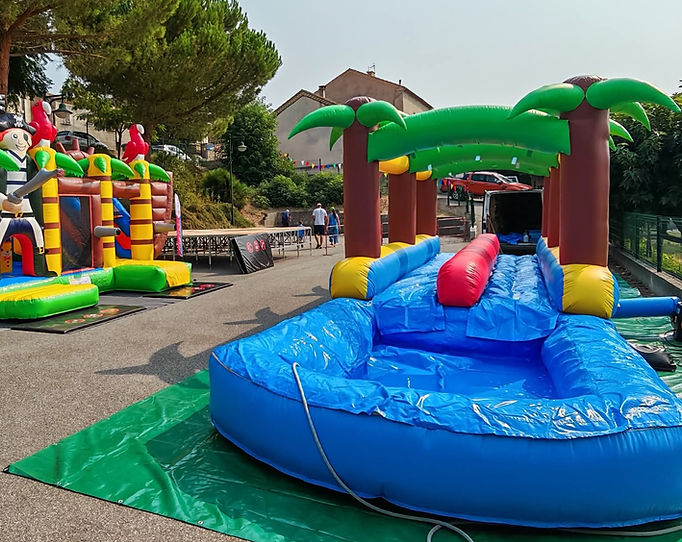 Le Couvre Feu Location de structures gonflables Marché nocturne Fête Pauligne