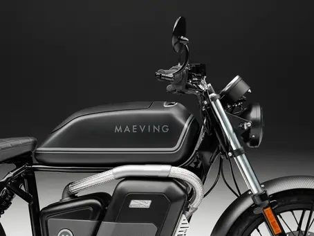 Maeving Unveils Limited-Edition RM1S Blackout: A Bold Fusion of Retro Style and Electric Performance
