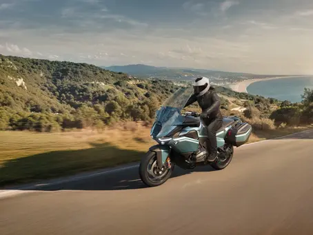 The touring twin of BMW grows in size! Dealers will start carrying the new R1300RT in July, with prices starting at £18,900.