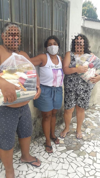 Doação de Cestas Básicas