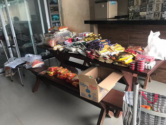 Entregues cestas básicas e doces -GEFF Campo Grande, MS