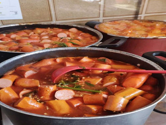 Comida para moradores de rua em Cascadura - RJ