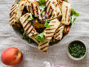 Grilled Peach & Halloumi Salad