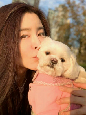 Taiwanese Actress Joey Wong Currently Operates A Moxibustion Wellness Clinic in Canada