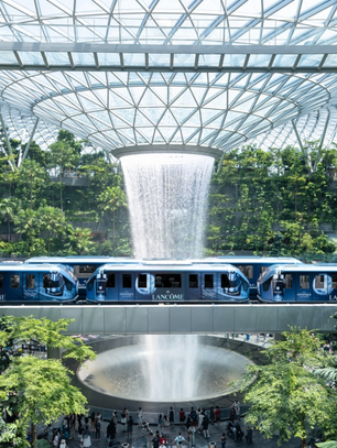 Lancôme Transforms the Travel Retail Experience with the Génifique Ultimate Traveler’s Repair Clinic