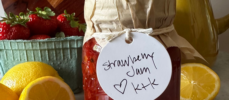 Homemade Strawberry Jam (Bonne Maman-Inspired)