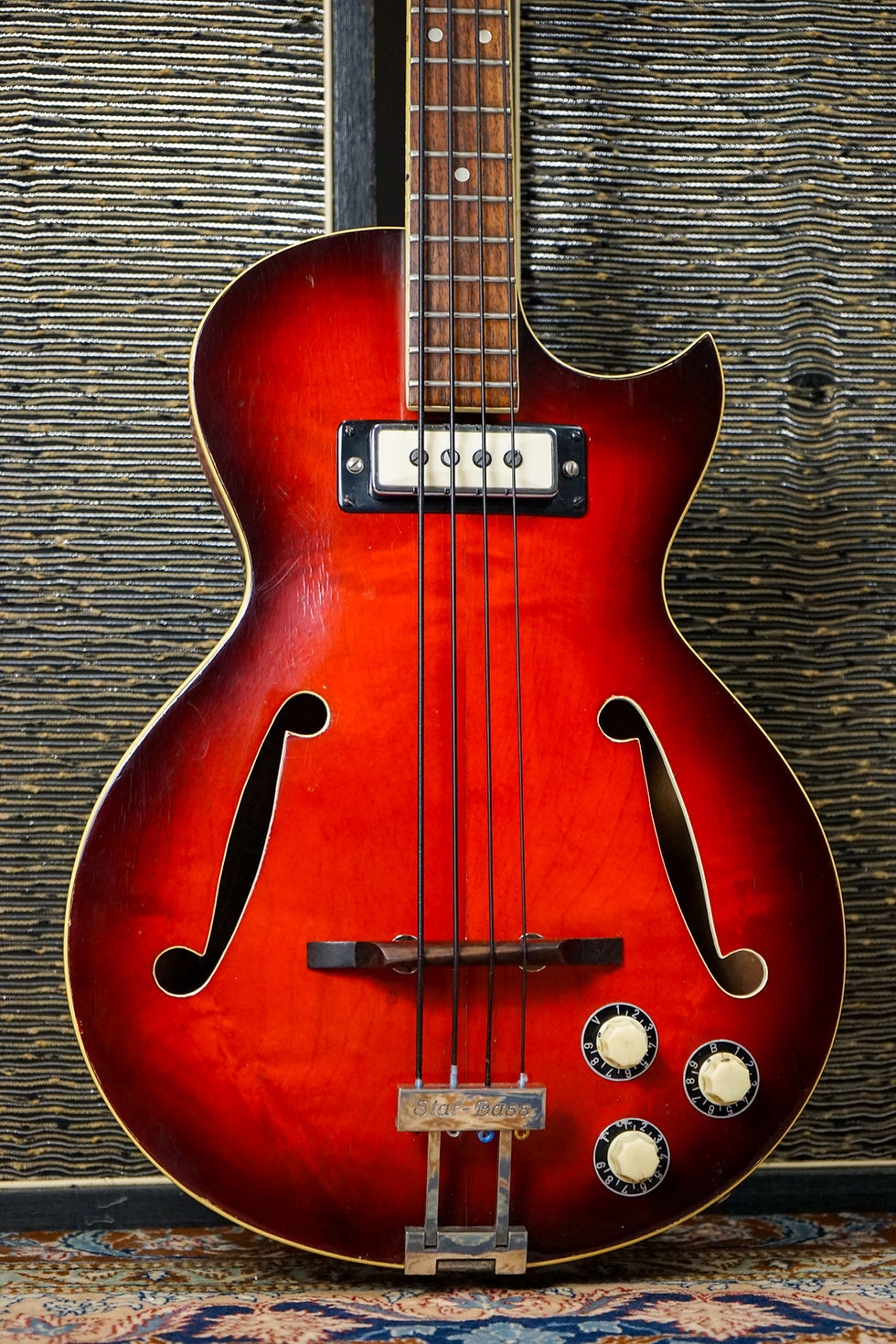 Thumbnail: 1963 Framus Germany 5/149 Star Bass Sunburst - Short Scale w/ Flatwound Strings