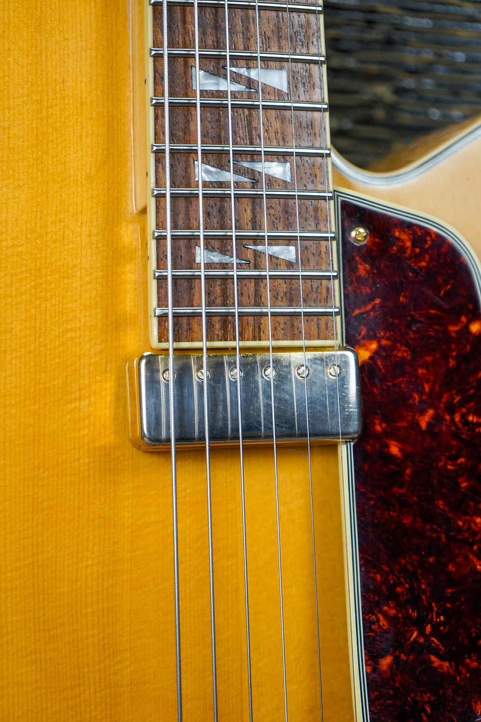 Thumbnail: 2009 Aria FA-71 Korea Natural Archtop Electric Jazz Guitar Flatwound + Soft Case