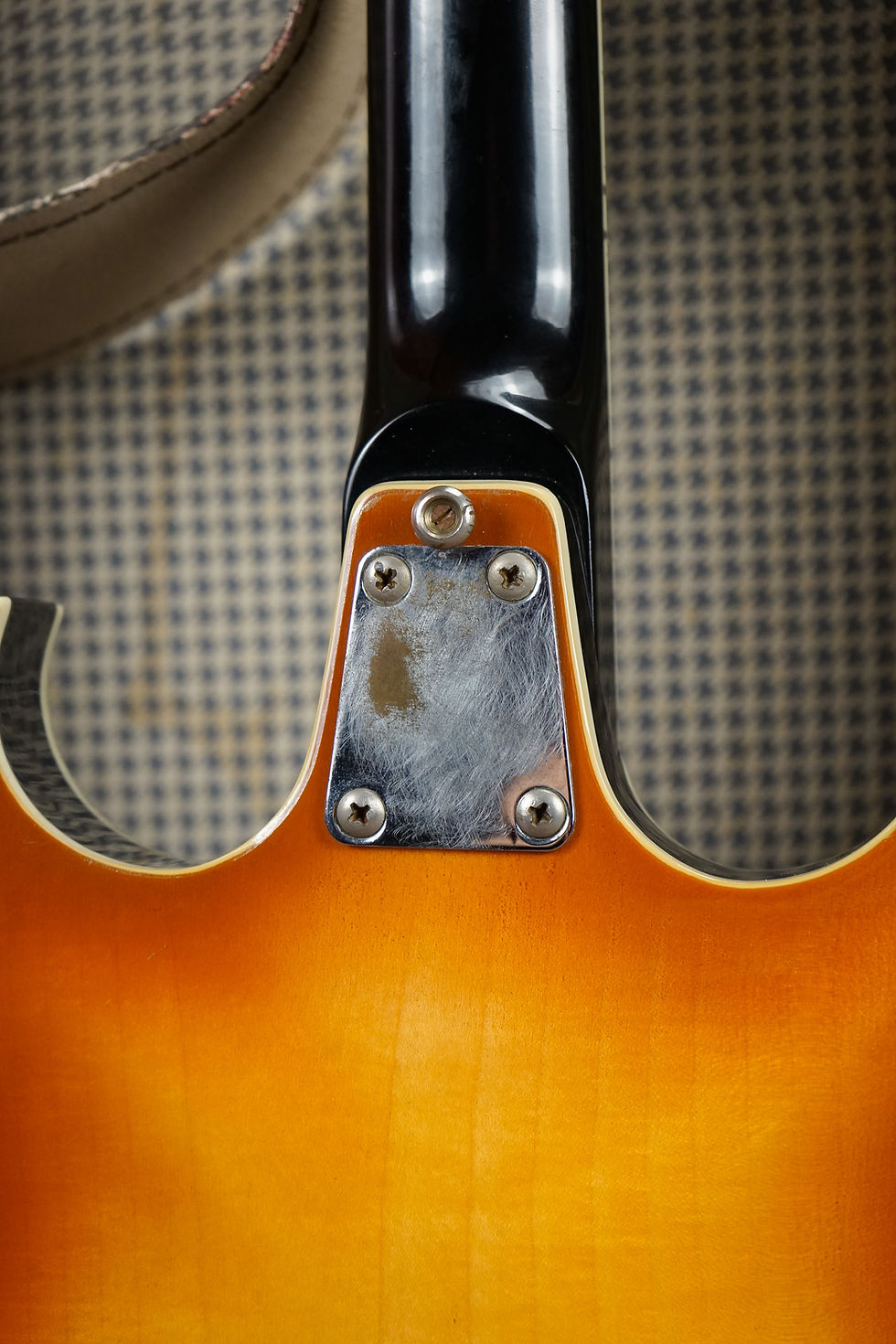 Thumbnail: 1960s Eko Florentine Double Cut  Sunburst Made in Italy w/ Original Case