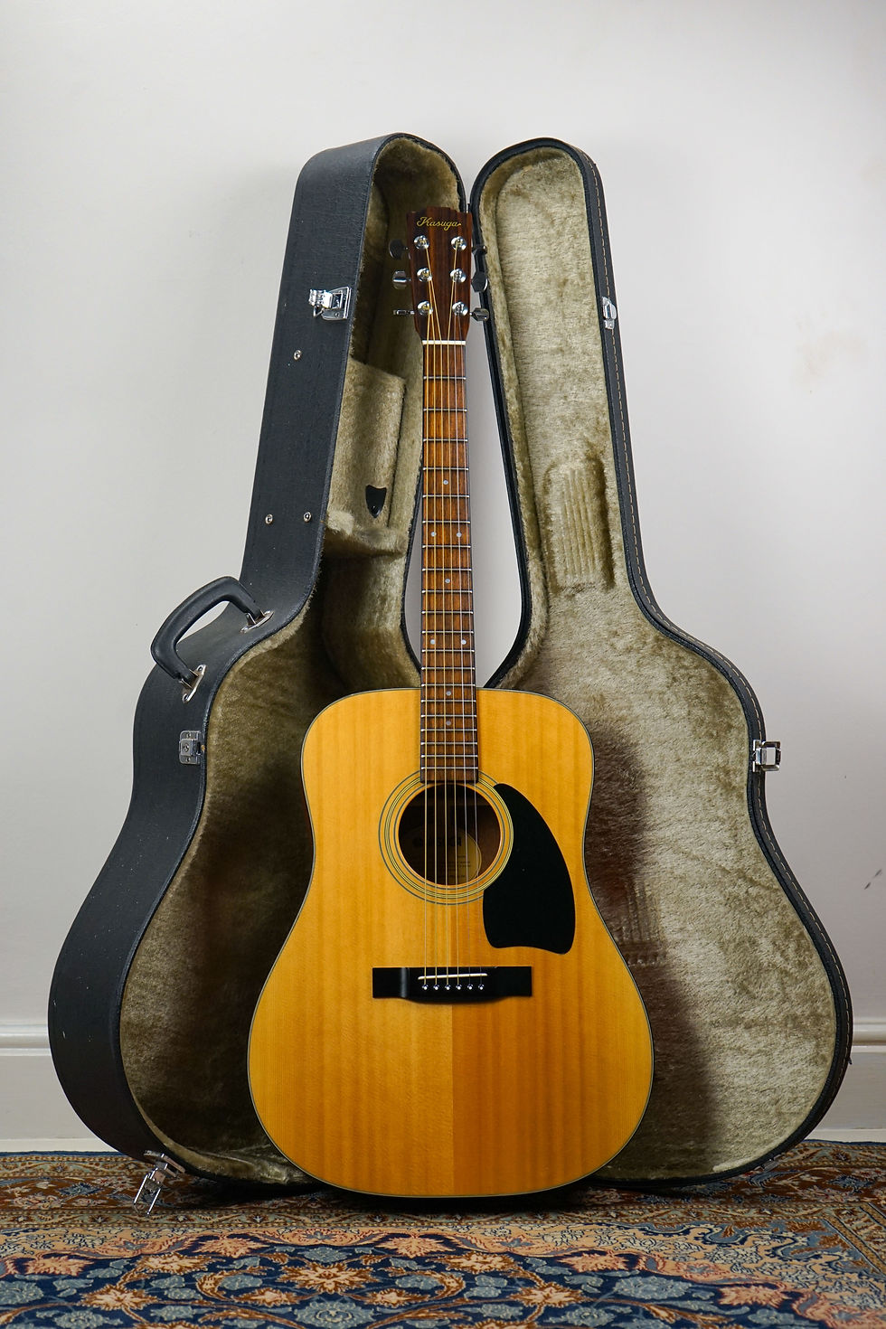 1970s Kasuga Japan W-10 Model Lawsuit Acoustic Guitar w/ Original Hard Case