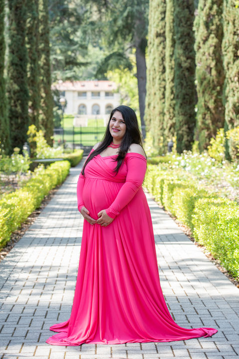 Shriya_Maternity_Photoshoot_April2022-37.jpg