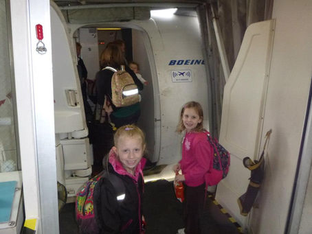 What to pack - flying with kids!