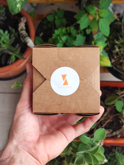 Pastinha artesal embalada, mostrando originalidade e praticidade.