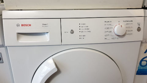 Miniaturbild: Detailansicht des Bosch Trockner-Bedienfelds, Programme sichtbar