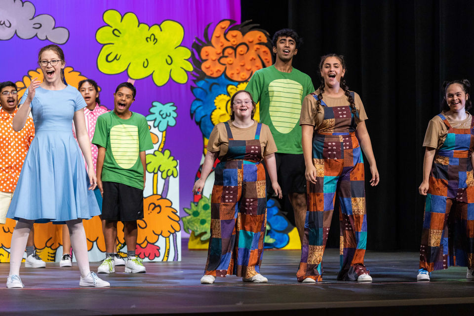 seussical-5241.jpg