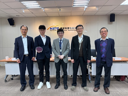 獨特的電晶體-記憶體雙模式操作可互換設計 創新二維電子元件引領半導體技術新未來