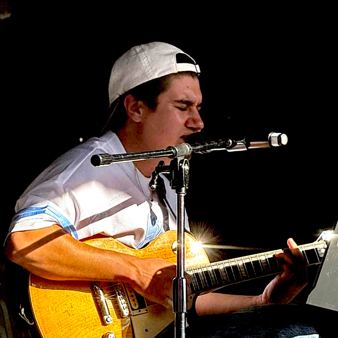 Eddie Val live at