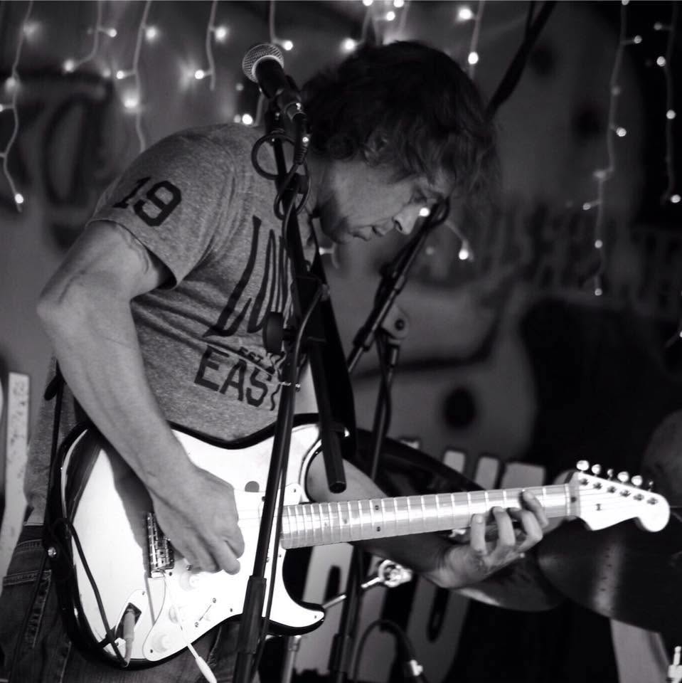 Pete Zounis live at