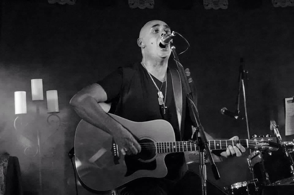 Chris Cooke live at 
