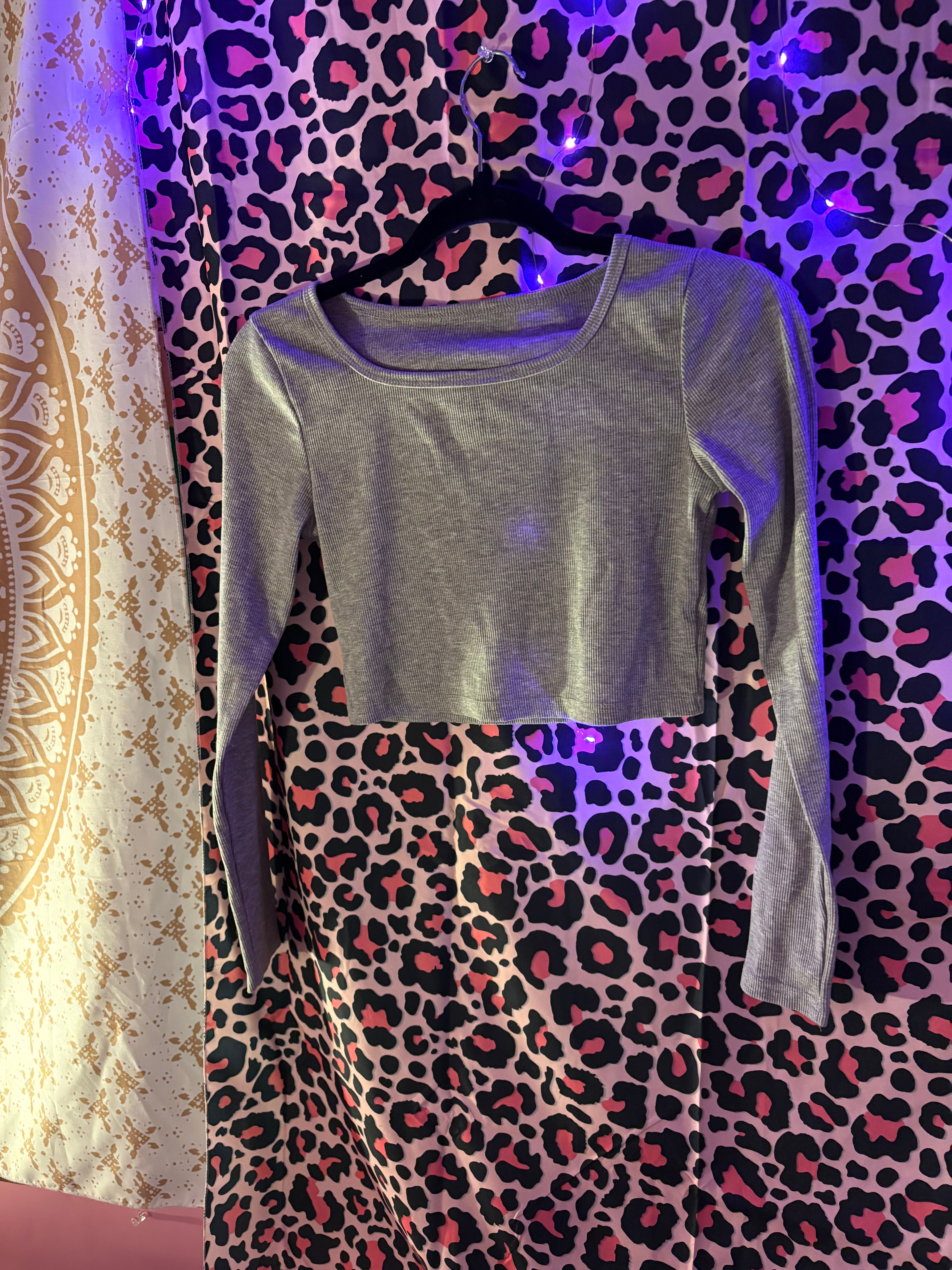 Y2K Basics- Grey Ribbed Long Sleeve Crop Top