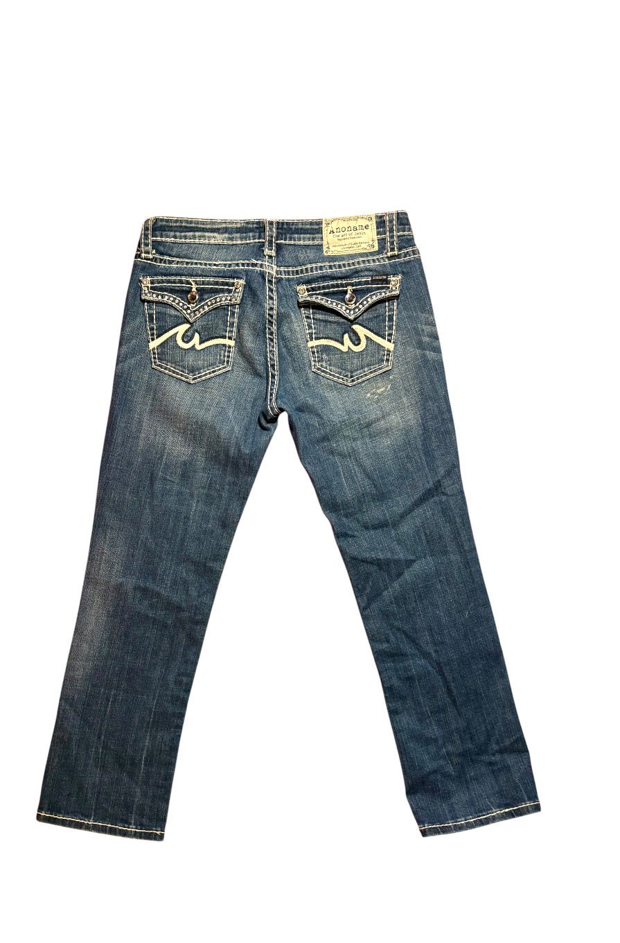 Anoname Embellished Back Pocket Jeans Cut-Off Jeans