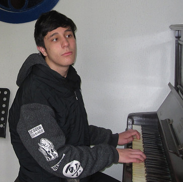 MATHEUS Foto_edited.jpg