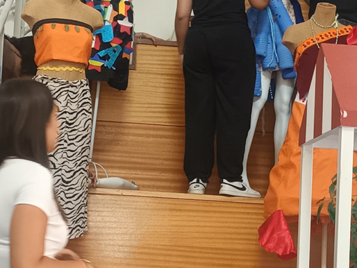 Roupas usadas não estão acabadas