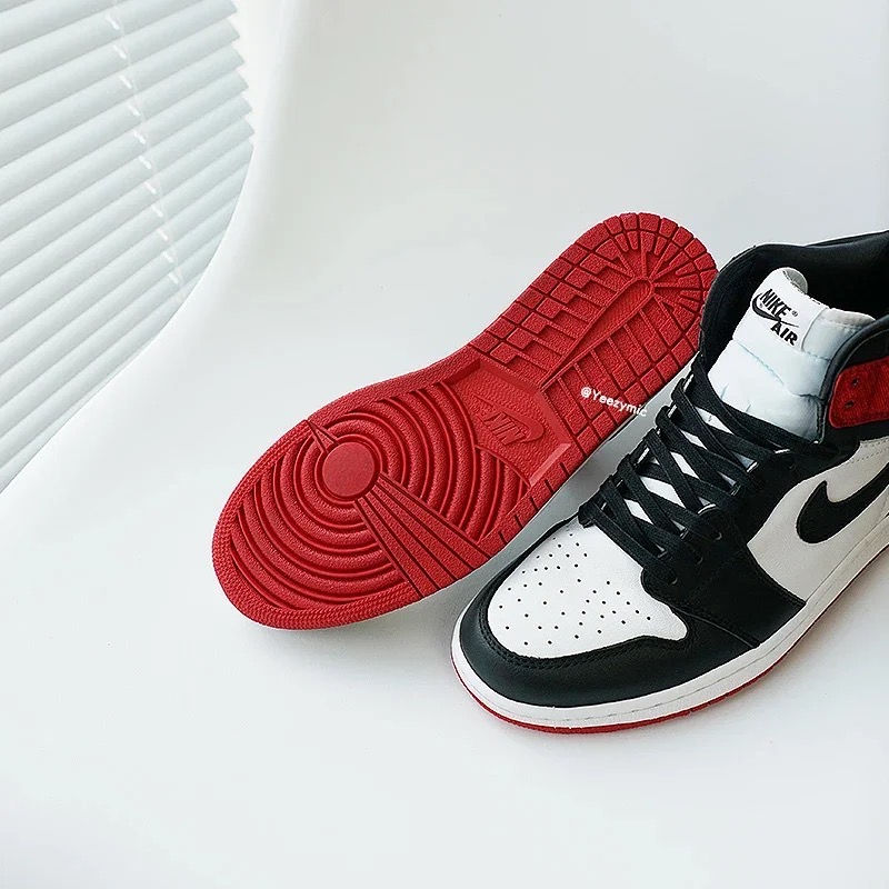 Thumbnail: aj1satin blacktoe
