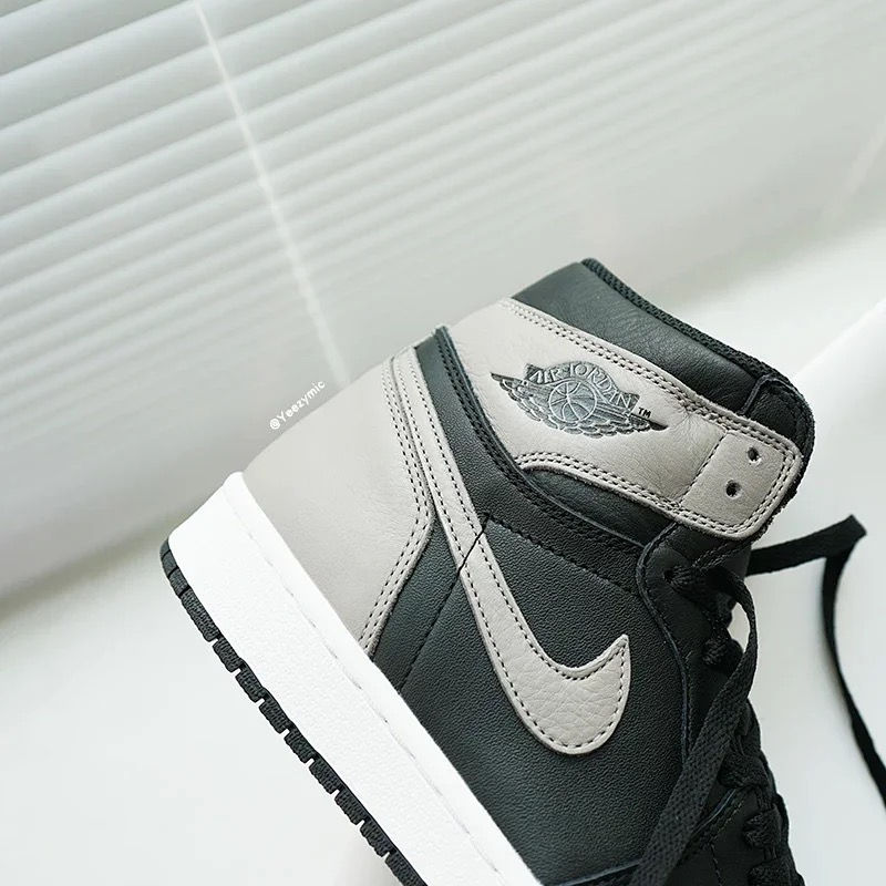 Thumbnail: aj1 shadow