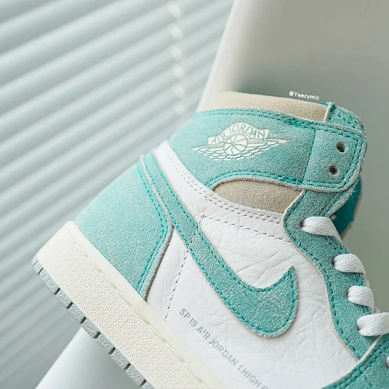 Thumbnail: aj1 turbo green