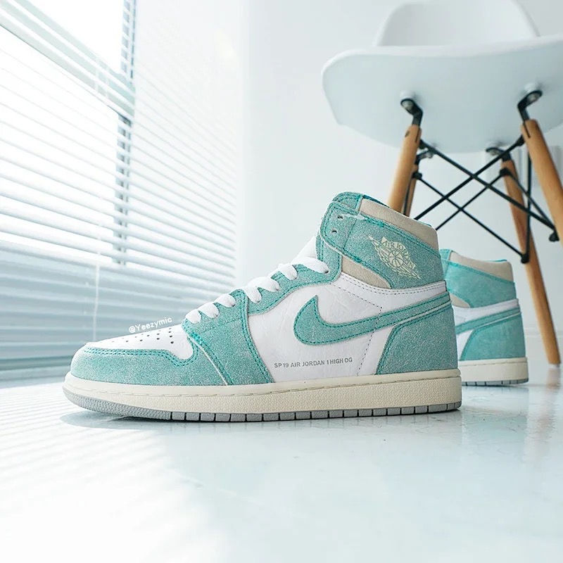 Thumbnail: aj1 turbo green