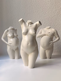 3D pregnancy statue