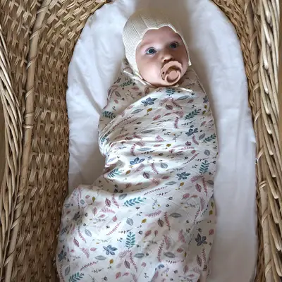 Thumbnail: Cam Cam Copenhagen SWADDLE - GOTS PRESSED LEAVES ROSE
