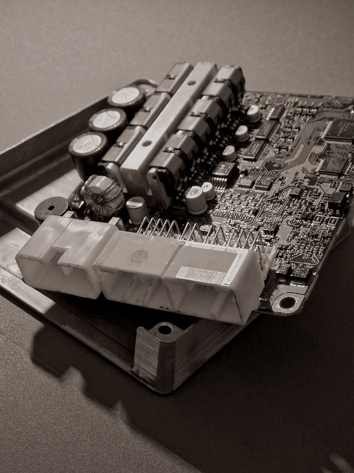 Elektronik reparation av styrsystem
