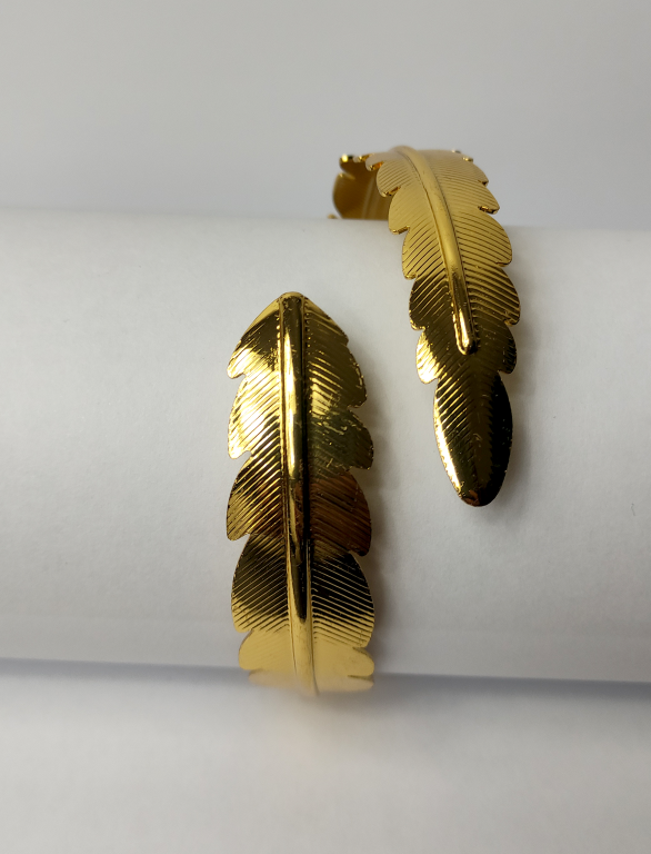 Thumbnail: Gold Leaf Armband Cuff