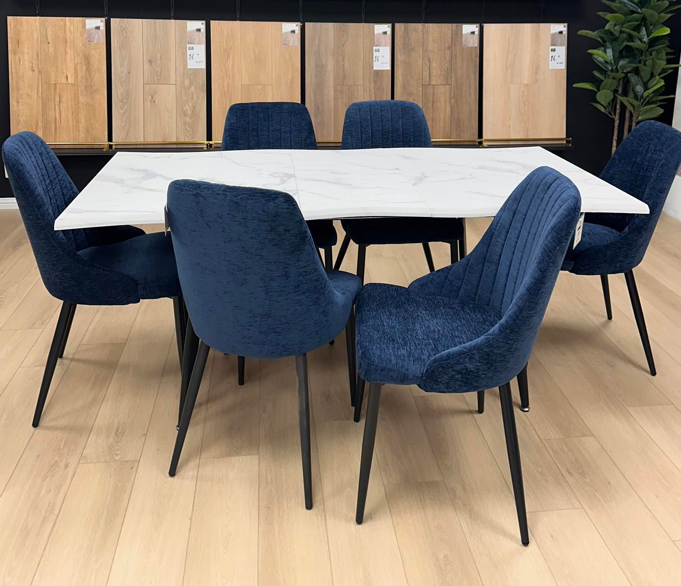Nina Extendable Dining Table Set With Chairs !