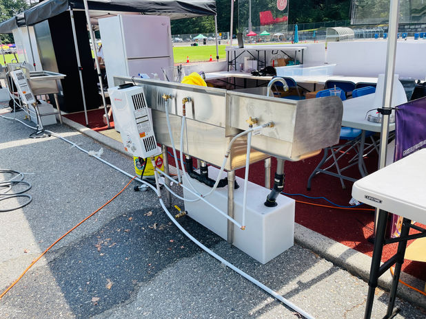 commercial handwashing/dishwashing station for rent in vancouver