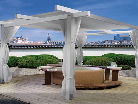 5 Pergola Décor Ideas for a Unique Resort Feel