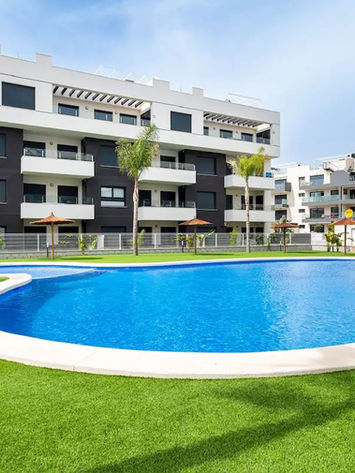 zwembad van het complex