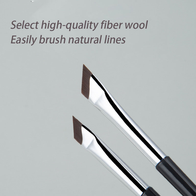 Thumbnail: Ultra-Thin Blade Eyeliner & Eyebrow Brush